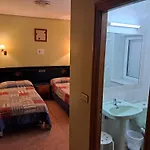 招待所 La Casona 3*